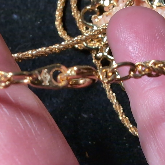 Vintage Gold Tone Necklace with Peach & Pink Stone Chips and Green Rhinestones - Picture 4 of 8